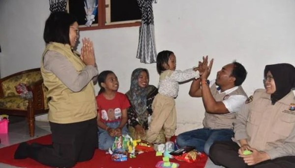 Kolam Renang Navara