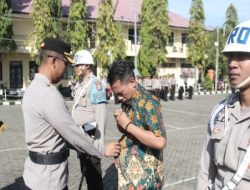 Terlibat Kasus Narkoba, Kapolres Situbondo Pimpin Upacara Pemecatan Seorang Anggota Polri