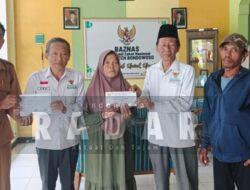 Baznas Bondowoso Salurkan Bantuan untuk Warga Desa Taman Korban Kebakaran