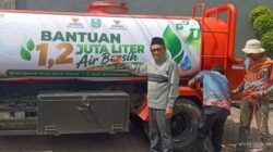 Kolaborasi dengan BPBD, Baznas Bondowoso Kirim Air Bersih ke 10 Desa di 8 Kecamatan